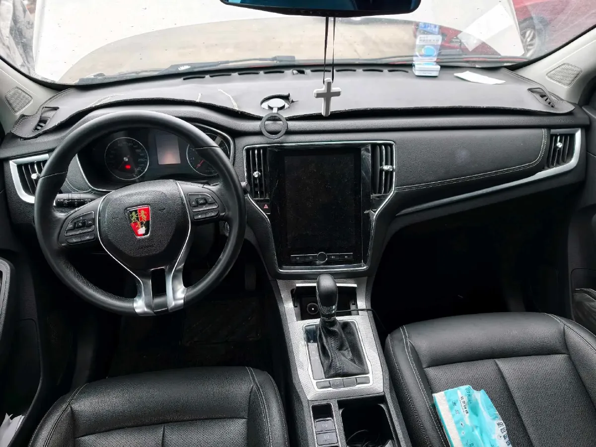 2020 Roewe i6 1.5T 169HP L4 7DCT,autocango,china used car exporter,china ev exporter,chinese used car exporter,chinese used ev exporter