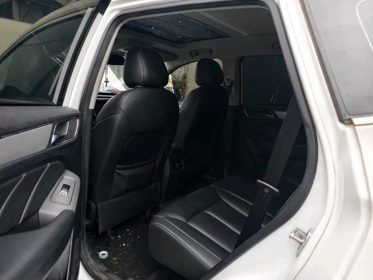 2020 Roewe i6 1.5T 169HP L4 7DCT,autocango,china used car exporter,china ev exporter,chinese used car exporter,chinese used ev exporter