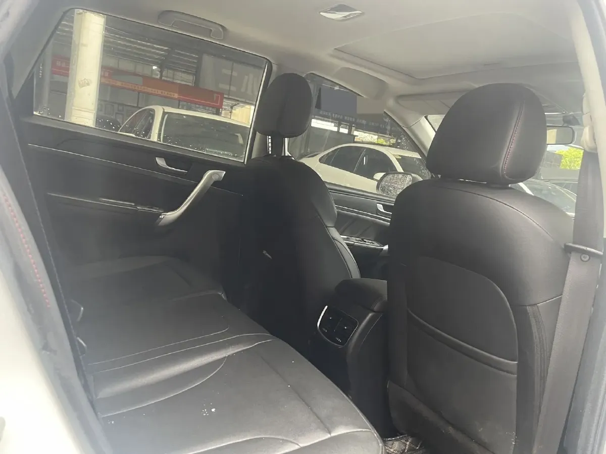 2019 Haval M6 1.5T 150HP L4 7DCT,autocango,china used car exporter,china ev exporter,chinese used car exporter,chinese used ev exporter