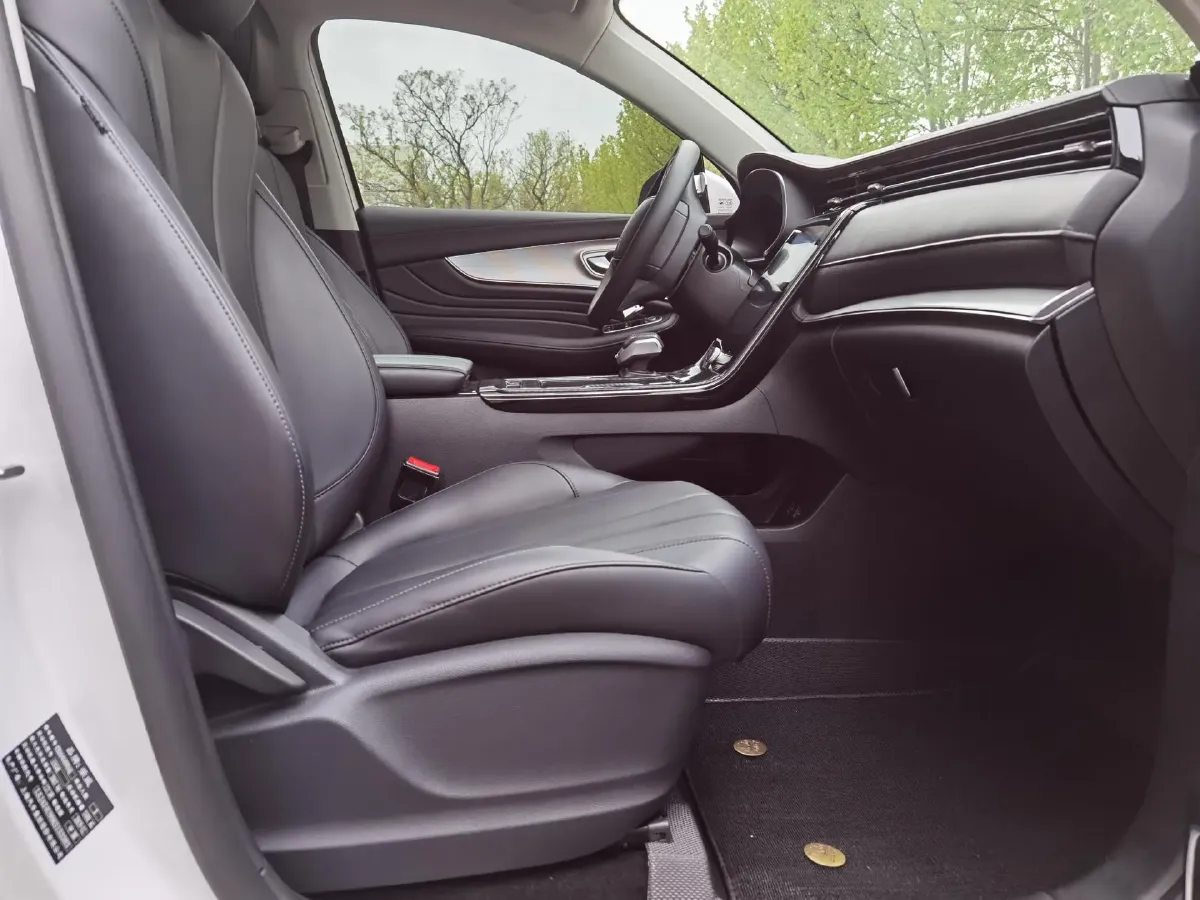 2019 Roewe RX5 MAX 1.5T 173HP L4 6AT,autocango,china used car exporter,china ev exporter,chinese used car exporter,chinese used ev exporter