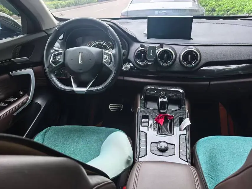 2017 WEY VV7 2.0T 234HP L4 7DCT,autocango,china used car exporter,china ev exporter,chinese used car exporter,chinese used ev exporter