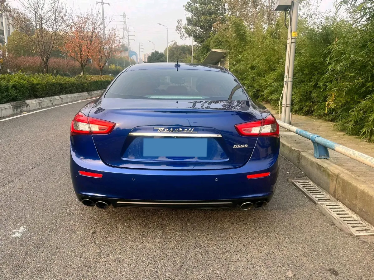 2013 Land Rover Discovery 3.0T 249HP V6 8AT,autocango,china used car exporter,china ev exporter,chinese used car exporter,chinese used ev exporter