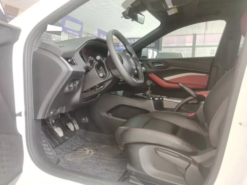 2023 MG 5 1.5L 129HP L4 5MT,autocango,china used car exporter,china ev exporter,chinese used car exporter,chinese used ev exporter