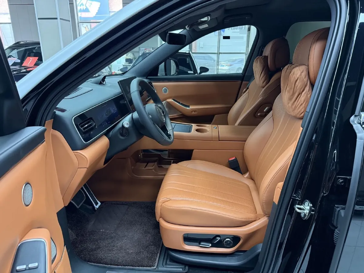 2026 AITO AITO M7 REEV 160HP REEV,autocango,china used car exporter,china ev exporter,chinese used car exporter,chinese used ev exporter