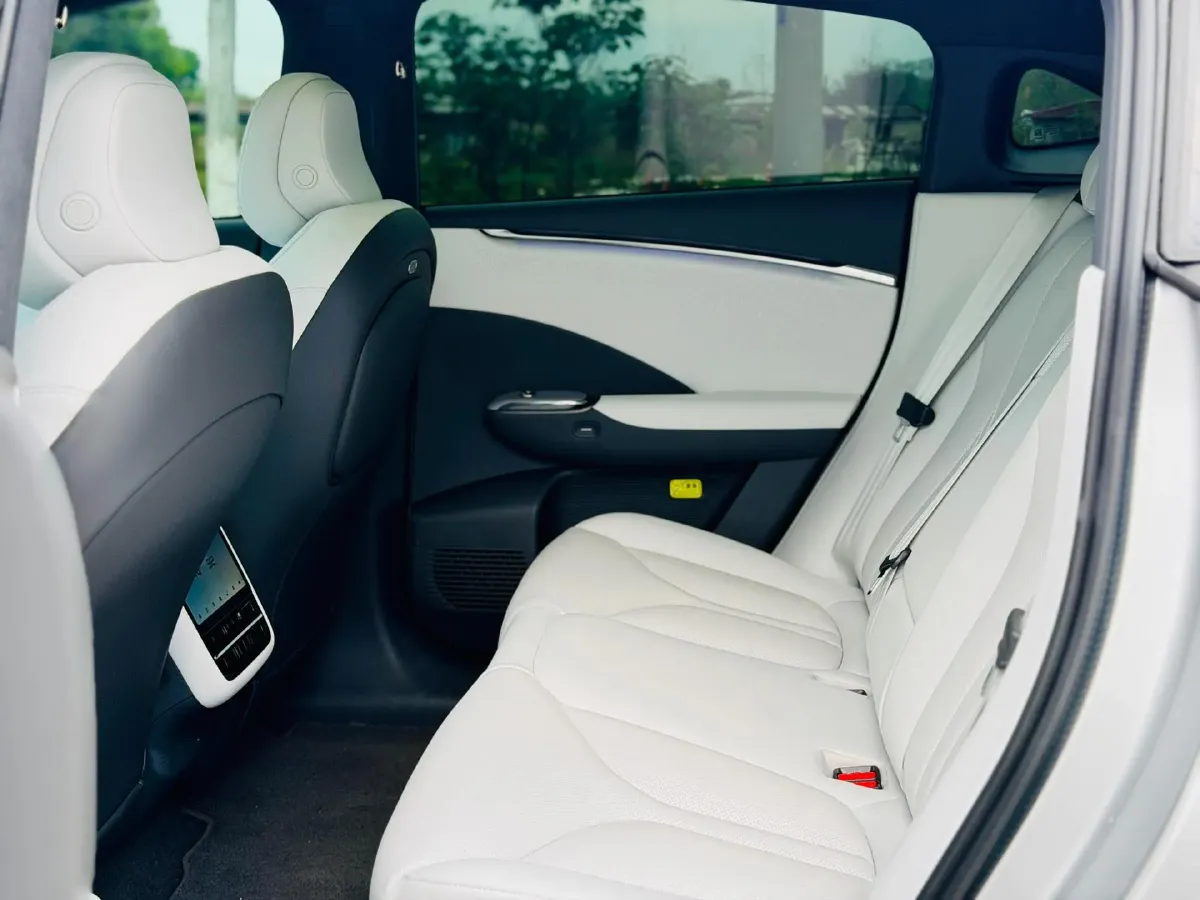 2026 Xpeng G7 REEV 150HP REEV,autocango,china used car exporter,china ev exporter,chinese used car exporter,chinese used ev exporter