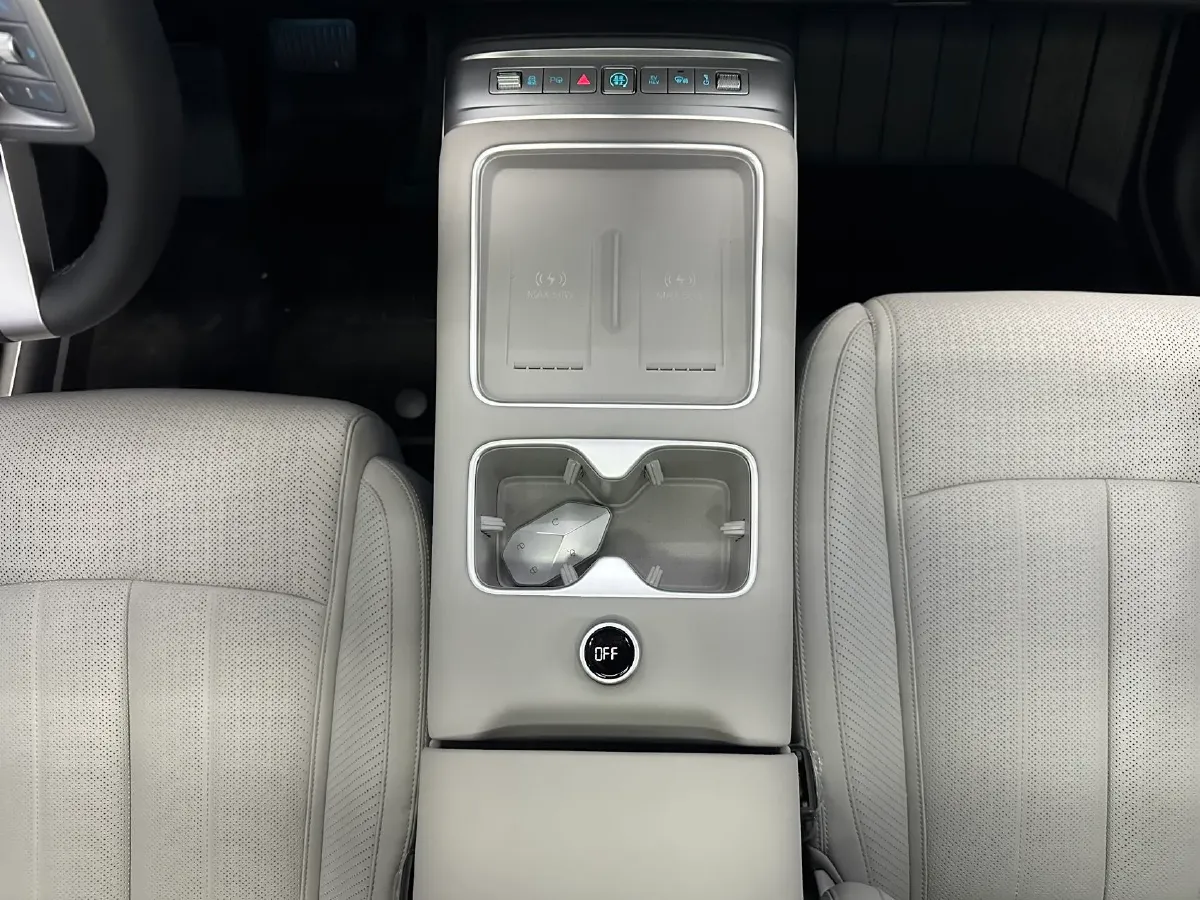 2025 FangChengBao Tai 7 1.5T 156HP L4 E-CVT PHEV,autocango,china used car exporter,china ev exporter,chinese used car exporter,chinese used ev exporter