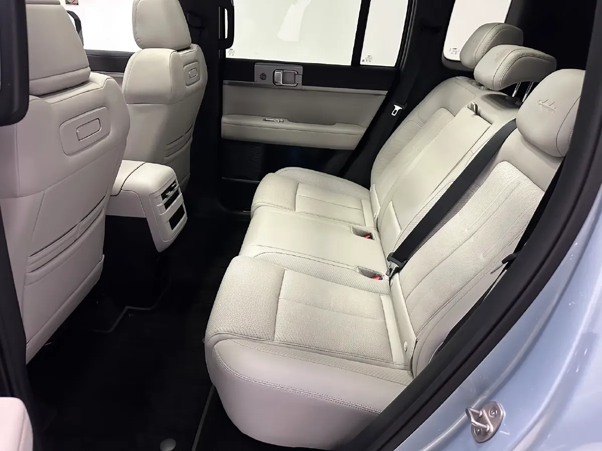 2025 FangChengBao Tai 7 1.5T 156HP L4 E-CVT PHEV,autocango,china used car exporter,china ev exporter,chinese used car exporter,chinese used ev exporter