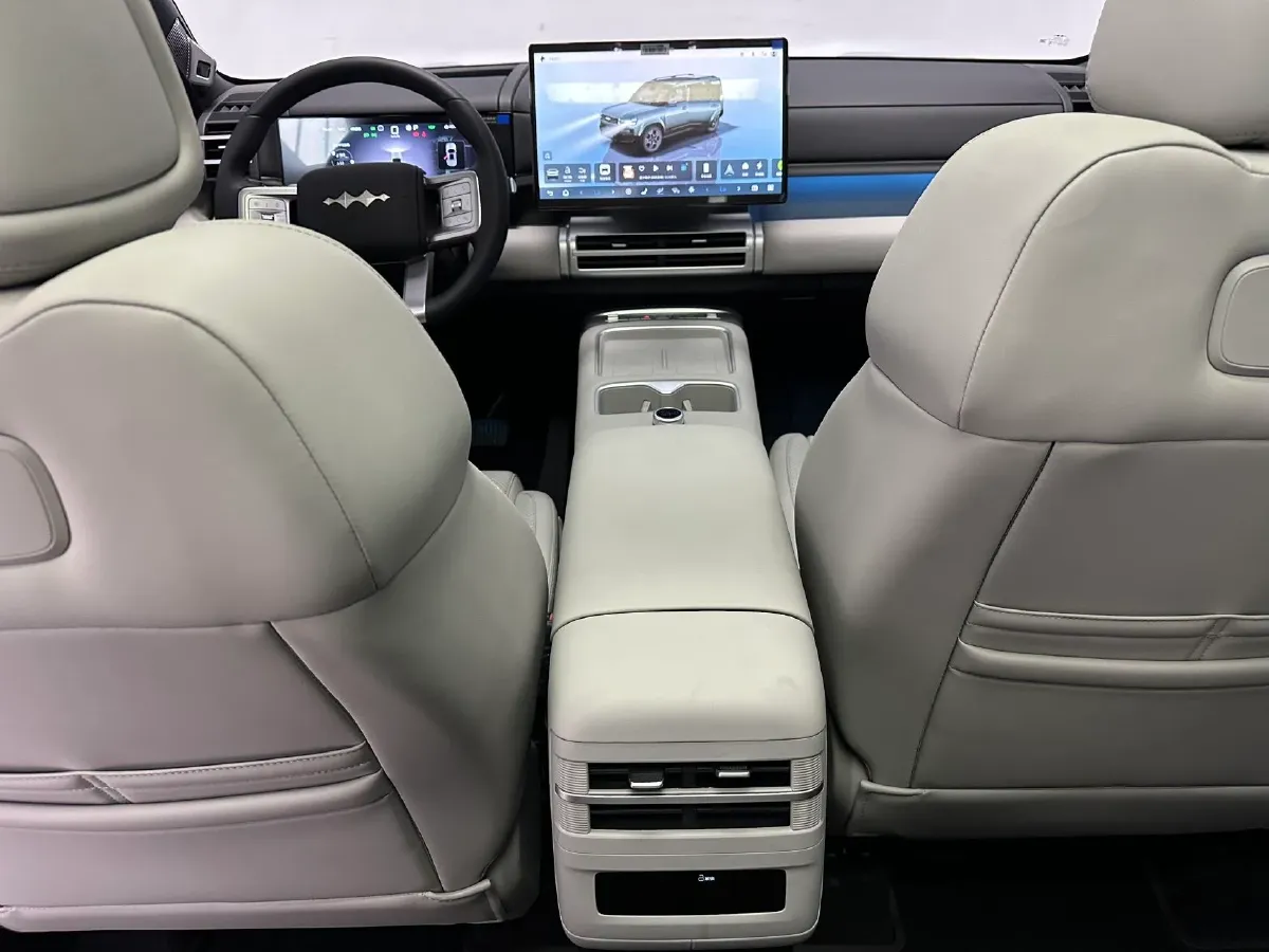 2025 FangChengBao Tai 7 1.5T 156HP L4 E-CVT PHEV,autocango,china used car exporter,china ev exporter,chinese used car exporter,chinese used ev exporter