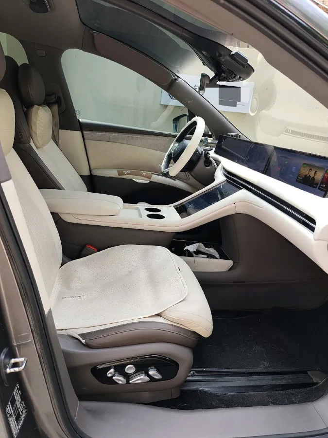 2023 IM LS7 BEV 100KWH,autocango,china used car exporter,china ev exporter,chinese used car exporter,chinese used ev exporter