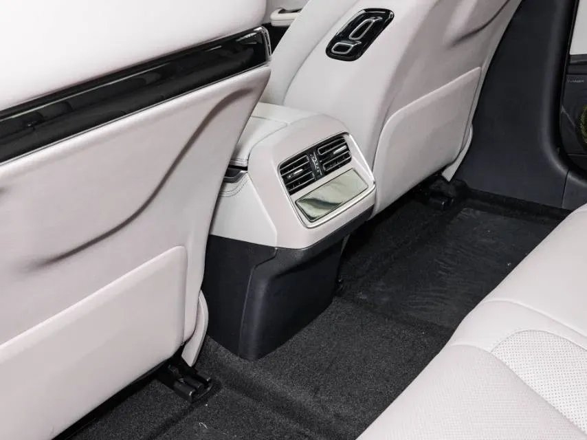 2025 BYD Han 1.5T 156HP L4 E-CVT PHEV,autocango,china used car exporter,china ev exporter,chinese used car exporter,chinese used ev exporter