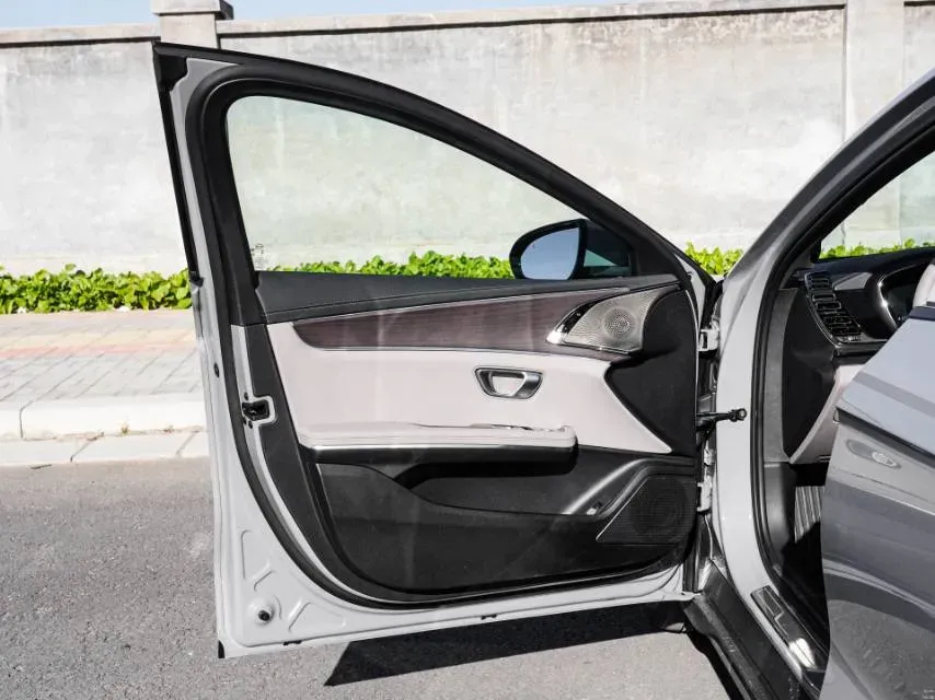 2025 BYD Han 1.5T 156HP L4 E-CVT PHEV,autocango,china used car exporter,china ev exporter,chinese used car exporter,chinese used ev exporter