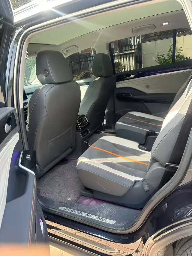 2022 Volkswagen ID.6 Crozz BEV 84.8KWH,autocango,china used car exporter,china ev exporter,chinese used car exporter,chinese used ev exporter