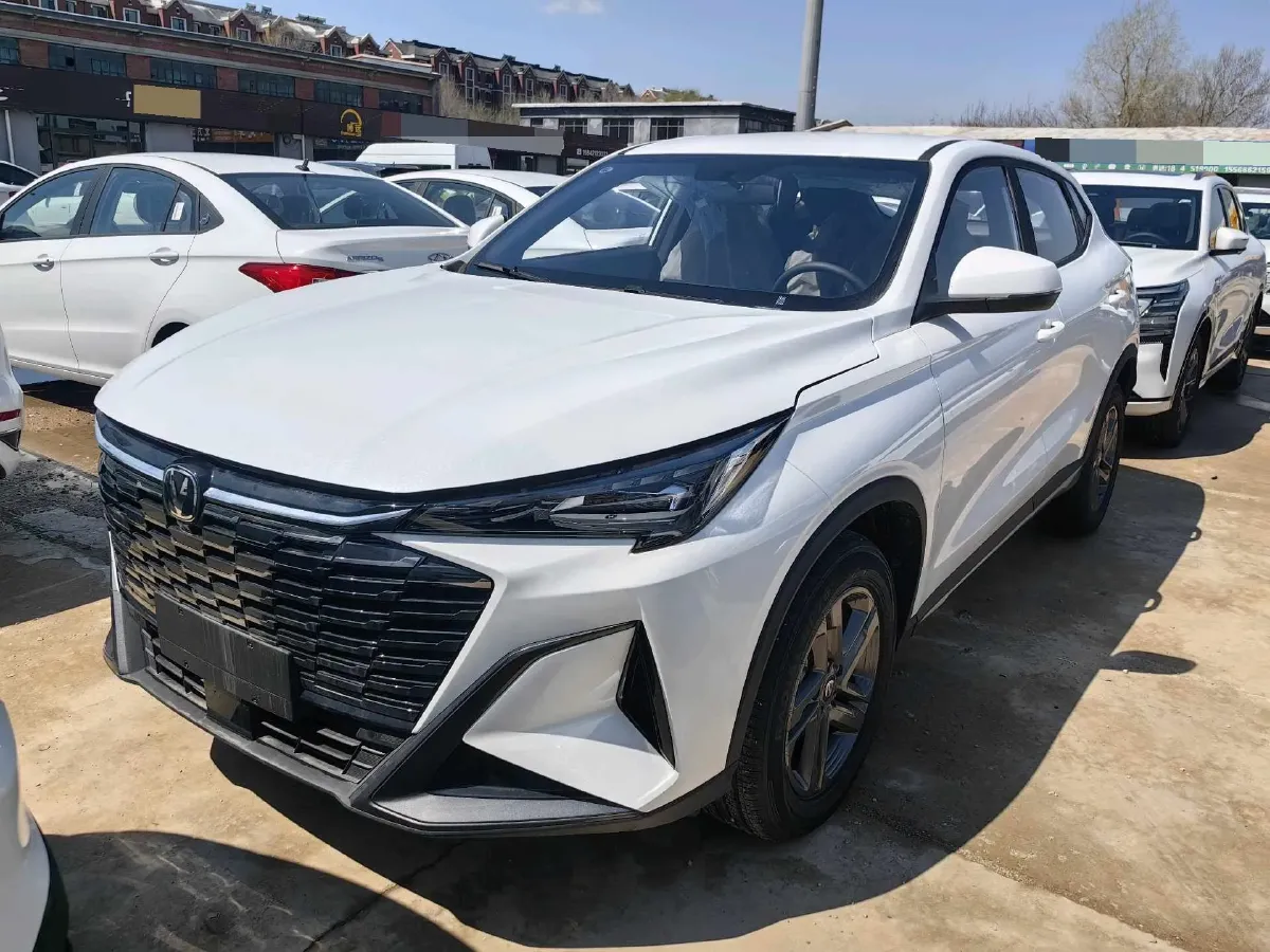 2026 ChangAn X5 PLUS 1.5T 192HP L4 7DCT,autocango,china used car exporter,china ev exporter,chinese used car exporter,chinese used ev exporter