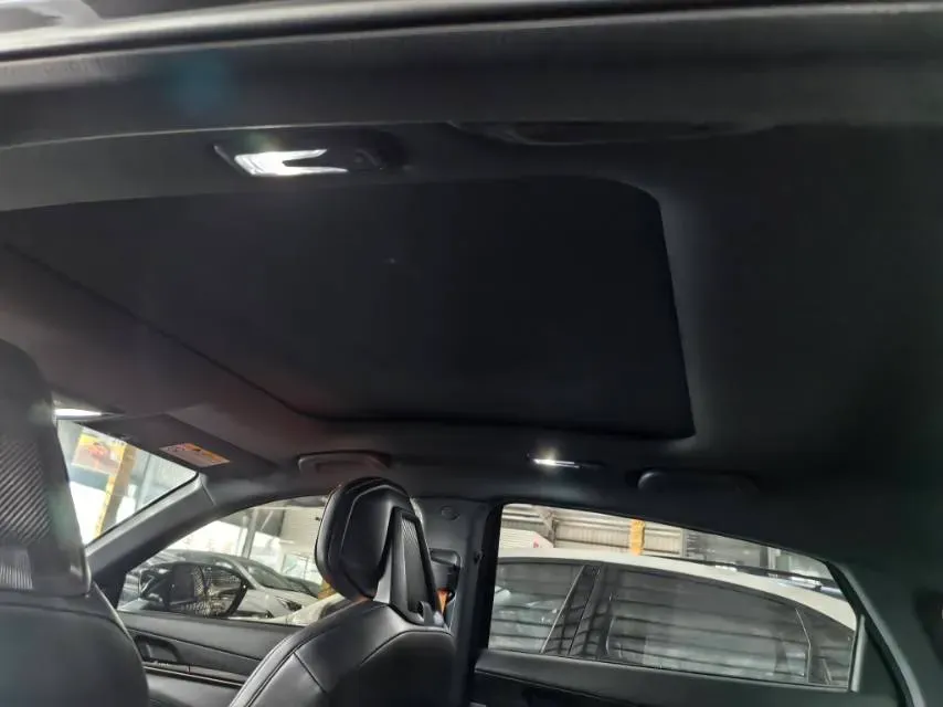 2022 ChangAn UNI-V 1.5T 188HP L4 7DCT,autocango,china used car exporter,china ev exporter,chinese used car exporter,chinese used ev exporter