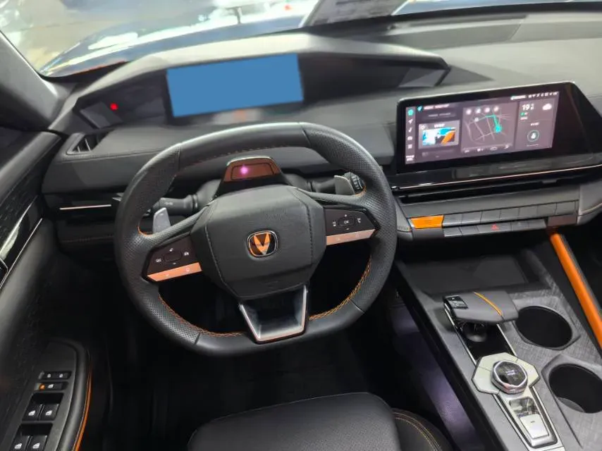 2022 ChangAn UNI-V 1.5T 188HP L4 7DCT,autocango,china used car exporter,china ev exporter,chinese used car exporter,chinese used ev exporter