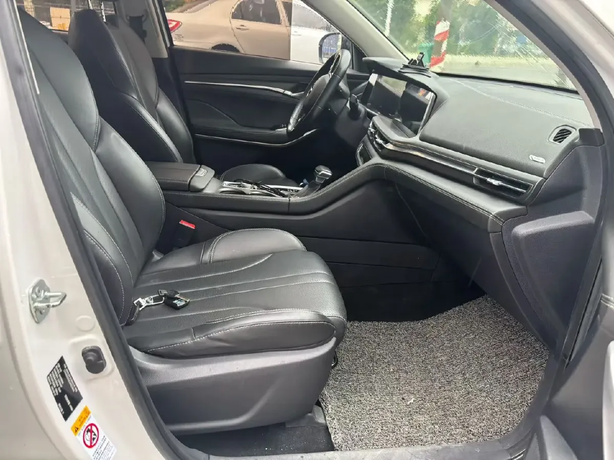 2020 ChangAn CS75 Plus 1.5T 178HP L4 6AT,autocango,china used car exporter,china ev exporter,chinese used car exporter,chinese used ev exporter