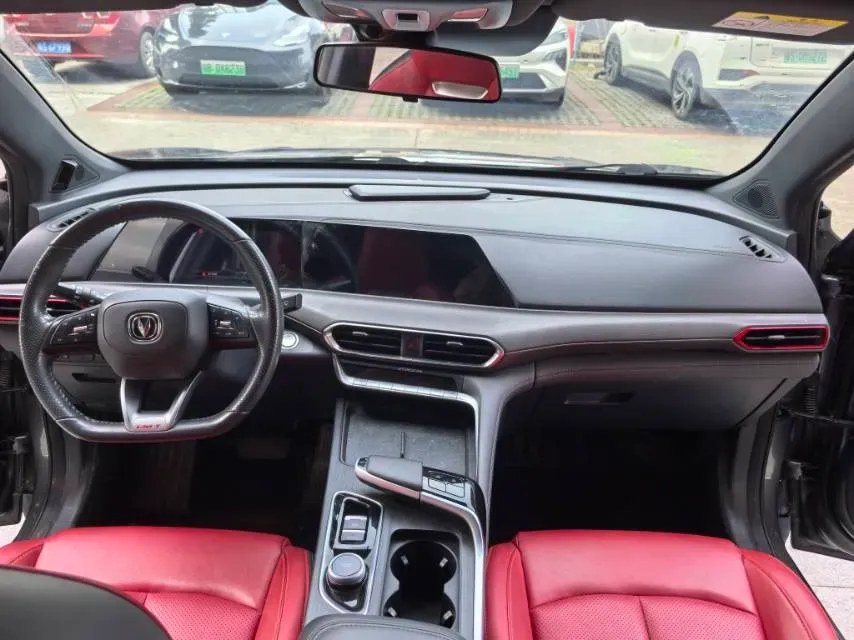 2020 ChangAn UNI-T 1.5T 180HP L4 7DCT,autocango,china used car exporter,china ev exporter,chinese used car exporter,chinese used ev exporter