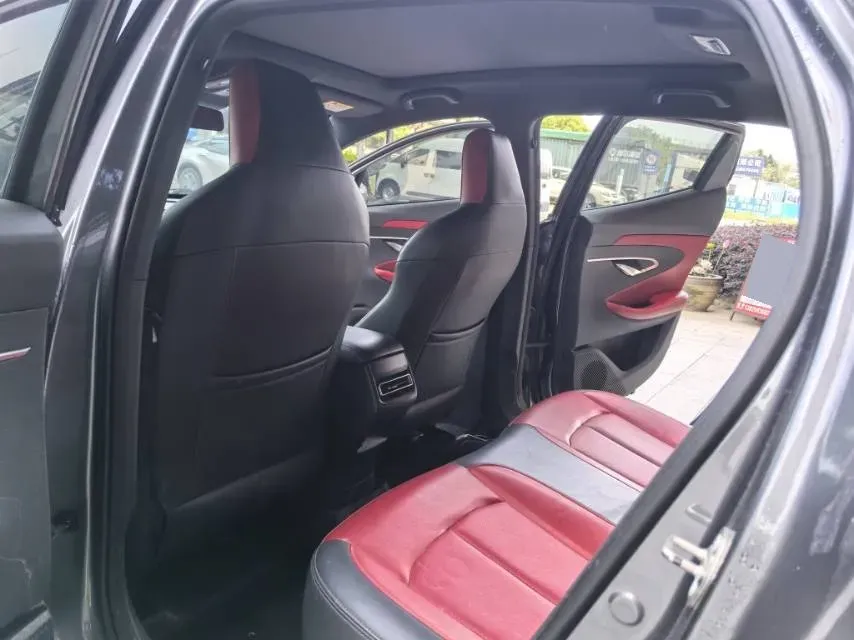 2020 ChangAn UNI-T 1.5T 180HP L4 7DCT,autocango,china used car exporter,china ev exporter,chinese used car exporter,chinese used ev exporter