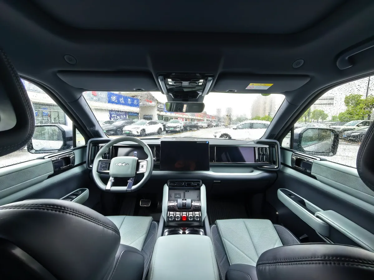 2023 FangChengBao Bao 5 1.5T 194HP L4 E-CVT PHEV 31.8KWH,autocango,china used car exporter,china ev exporter,chinese used car exporter,chinese used ev exporter