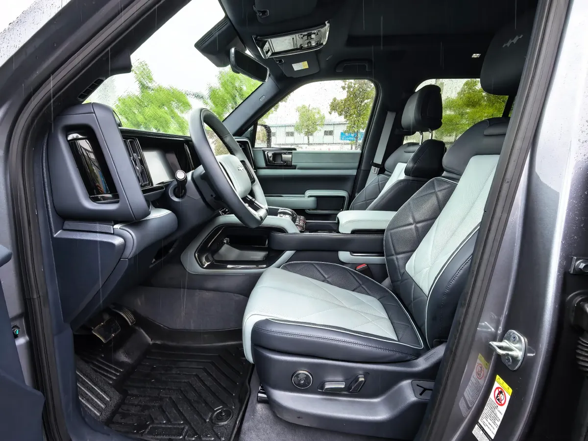 2023 FangChengBao Bao 5 1.5T 194HP L4 E-CVT PHEV 31.8KWH,autocango,china used car exporter,china ev exporter,chinese used car exporter,chinese used ev exporter