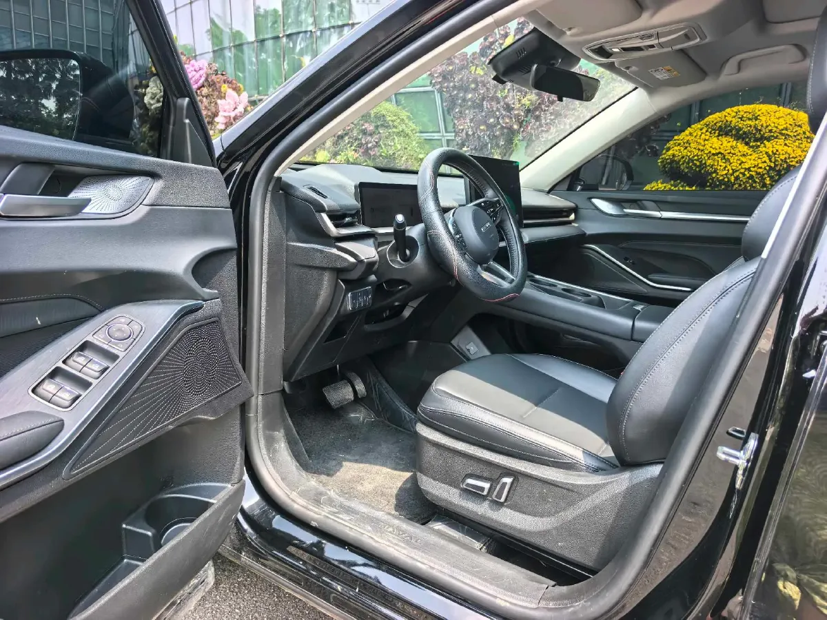 2024 Haval H6 1.5T 184HP L4 7DCT,autocango,china used car exporter,china ev exporter,chinese used car exporter,chinese used ev exporter