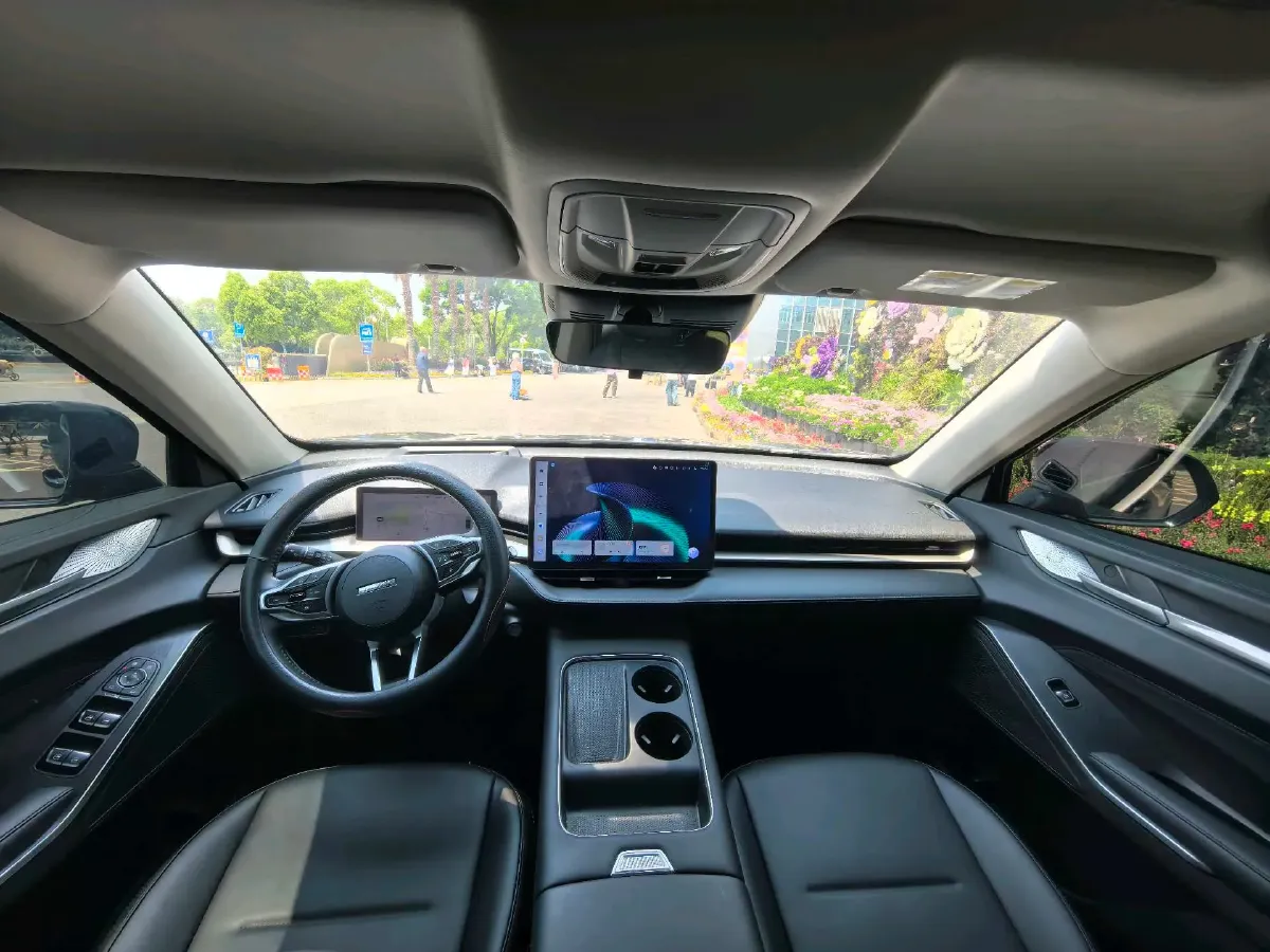 2024 Haval H6 1.5T 184HP L4 7DCT,autocango,china used car exporter,china ev exporter,chinese used car exporter,chinese used ev exporter