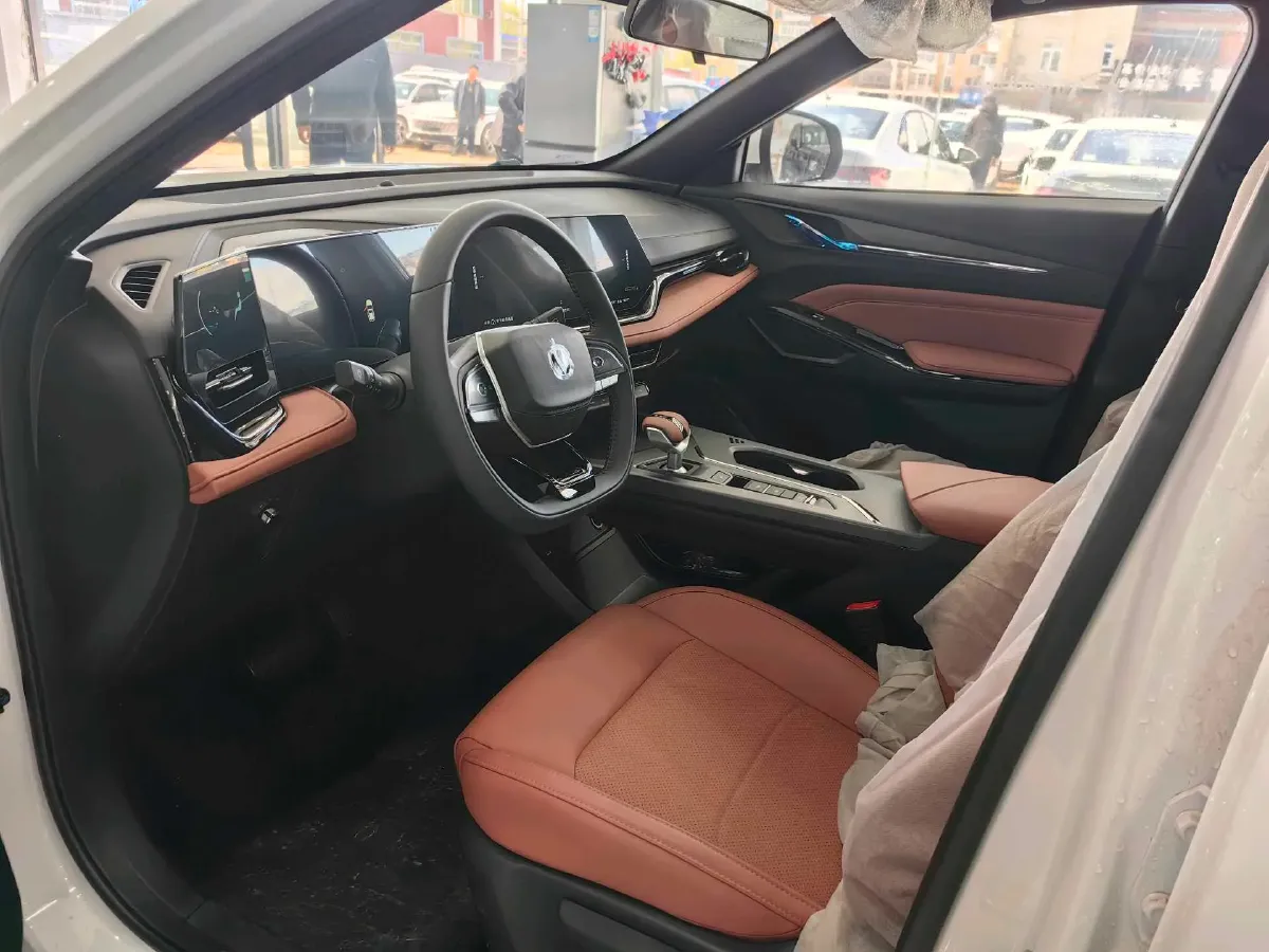 2026 ChangAn X5 PLUS 1.5T 192HP L4 7DCT,autocango,china used car exporter,china ev exporter,chinese used car exporter,chinese used ev exporter