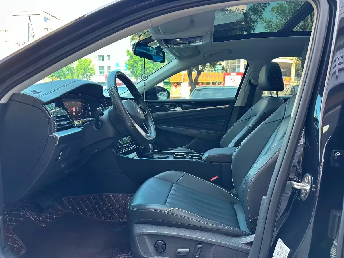 2023 Volkswagen Passat 2.0T 186HP L4 7DCT,autocango,china used car exporter,china ev exporter,chinese used car exporter,chinese used ev exporter