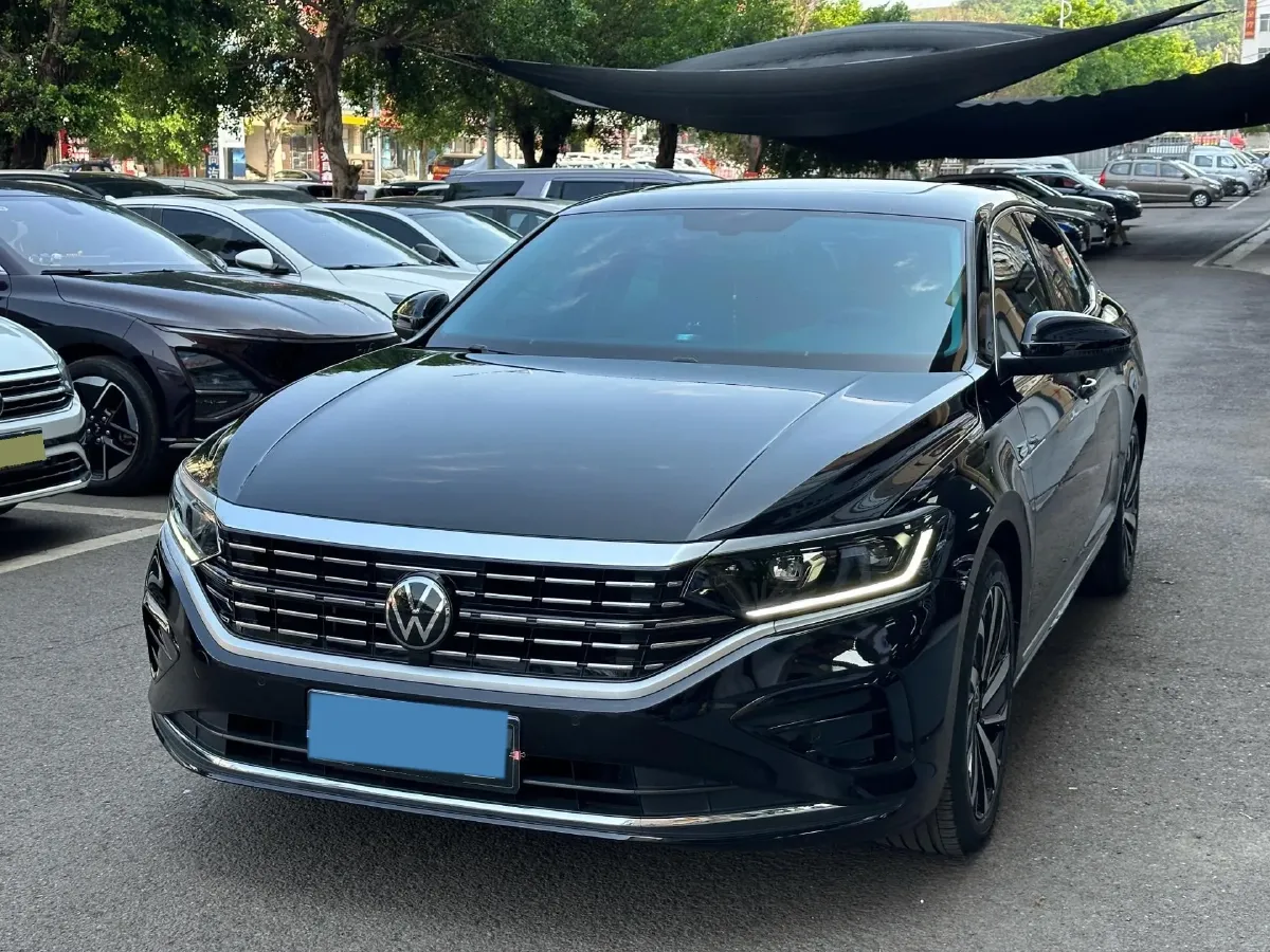 2023 Volkswagen Passat 2.0T 186HP L4 7DCT,autocango,china used car exporter,china ev exporter,chinese used car exporter,chinese used ev exporter