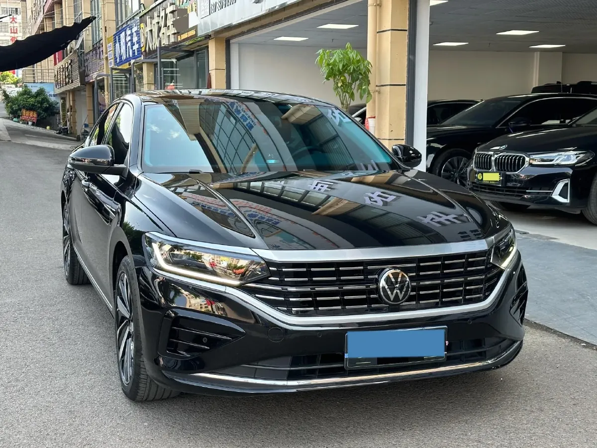 2023 Volkswagen Passat 2.0T 186HP L4 7DCT,autocango,china used car exporter,china ev exporter,chinese used car exporter,chinese used ev exporter