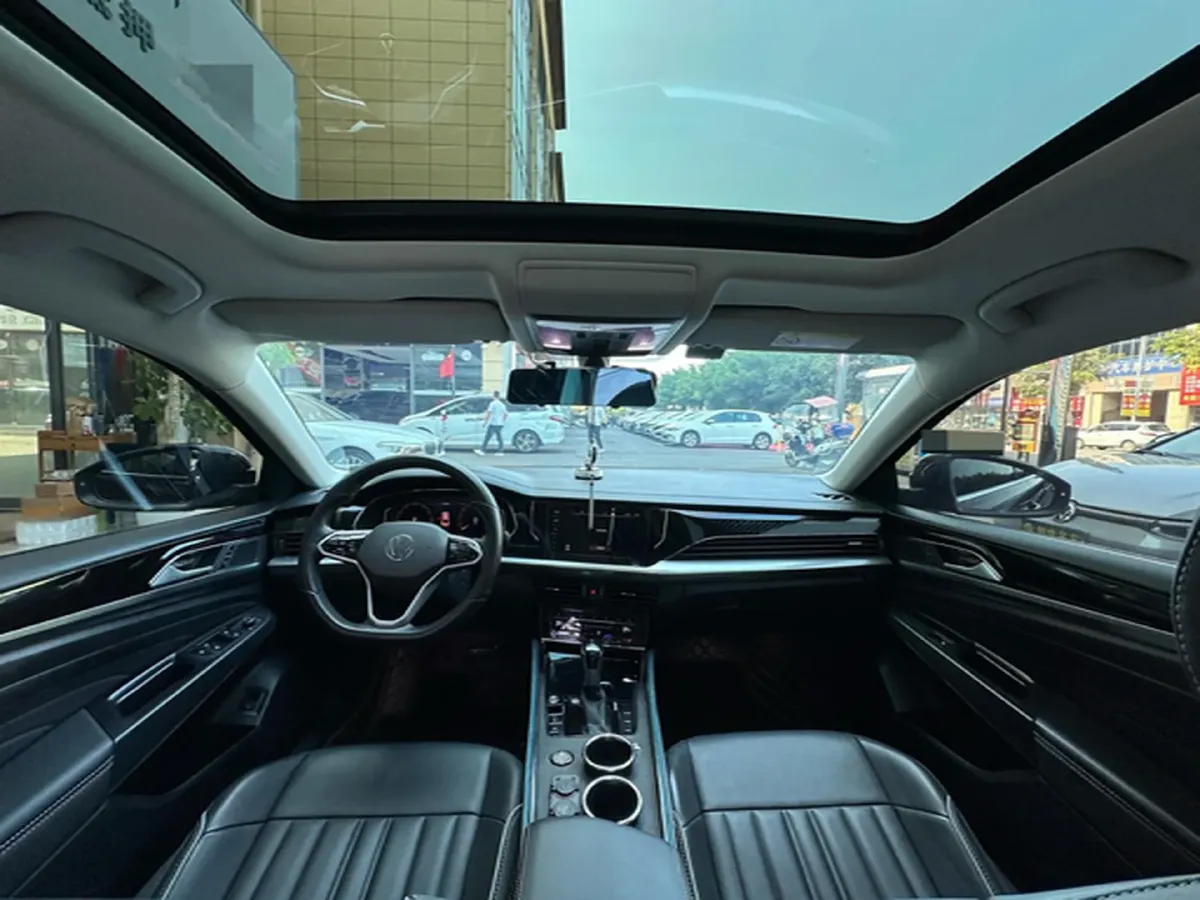 2023 Volkswagen Passat 2.0T 186HP L4 7DCT,autocango,china used car exporter,china ev exporter,chinese used car exporter,chinese used ev exporter