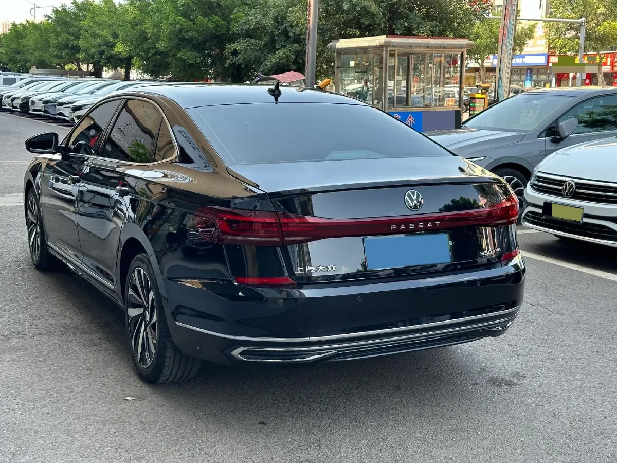 2023 Volkswagen Passat 2.0T 186HP L4 7DCT,autocango,china used car exporter,china ev exporter,chinese used car exporter,chinese used ev exporter