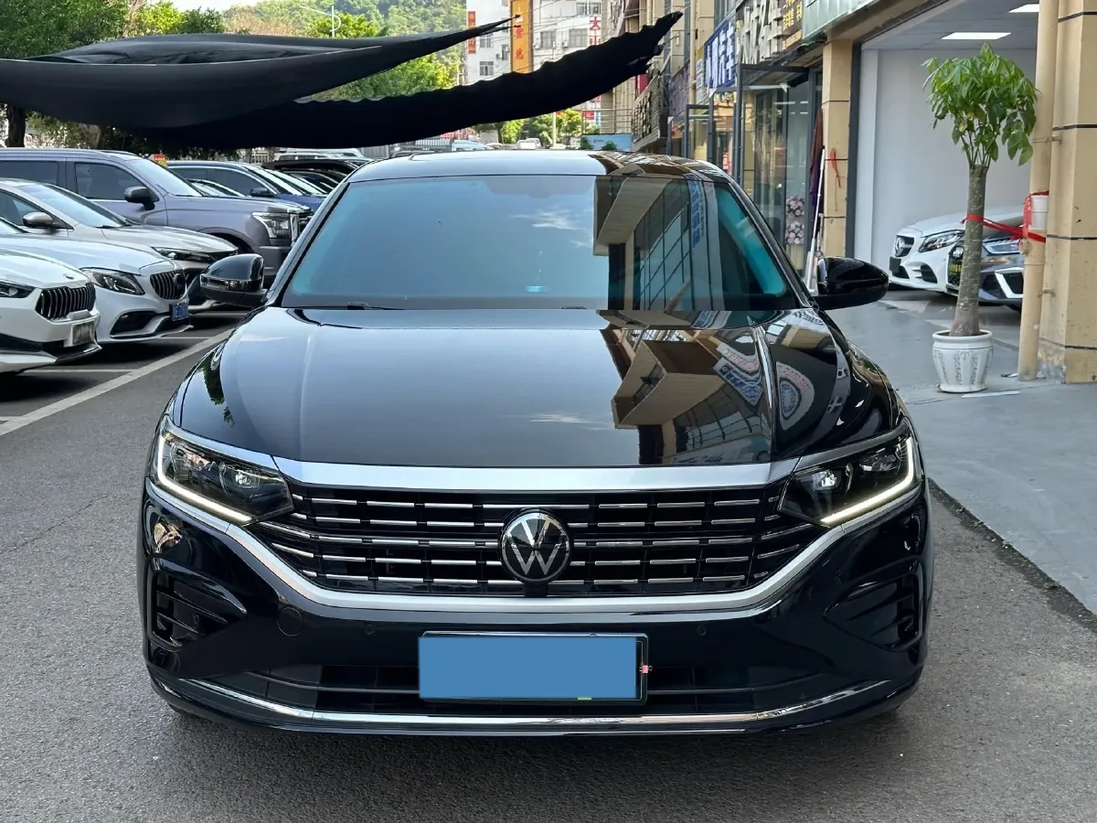 2023 Volkswagen Passat 2.0T 186HP L4 7DCT,autocango,china used car exporter,china ev exporter,chinese used car exporter,chinese used ev exporter