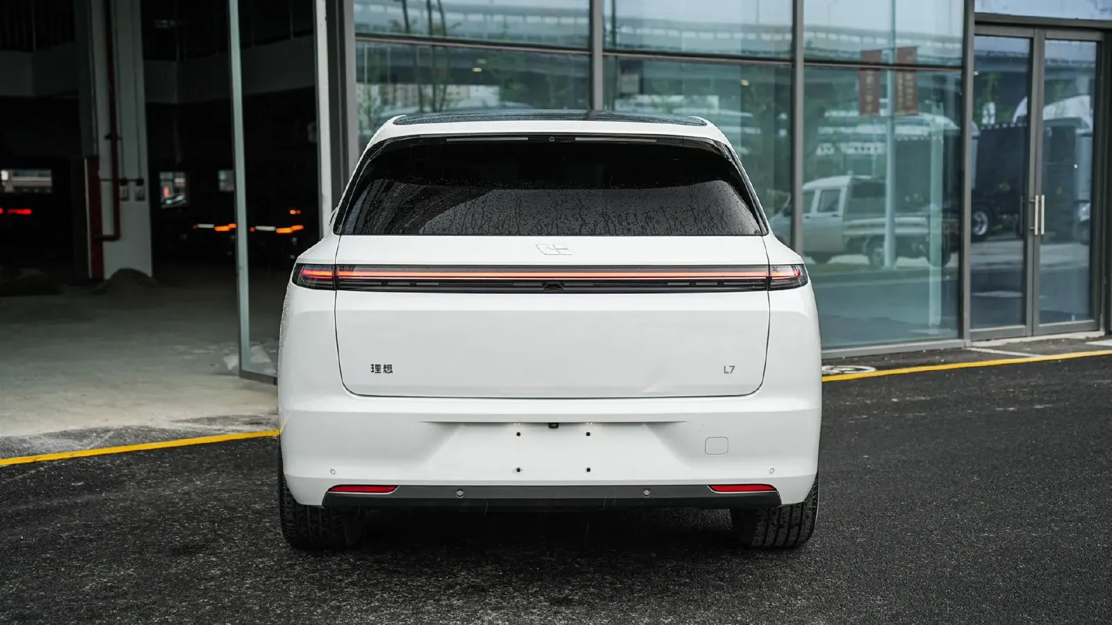 2023 Li L7 Range Extended 154HP REEV 40.9KWH,autocango,china used car exporter,china ev exporter,chinese used car exporter,chinese used ev exporter