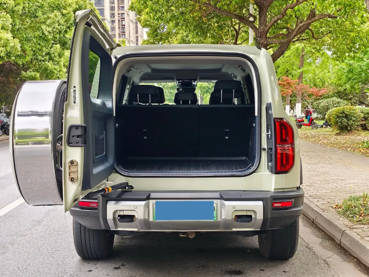 2023 FangChengBao Bao 5 1.5T 194HP L4 E-CVT PHEV 31.8KWH,autocango,china used car exporter,china ev exporter,chinese used car exporter,chinese used ev exporter