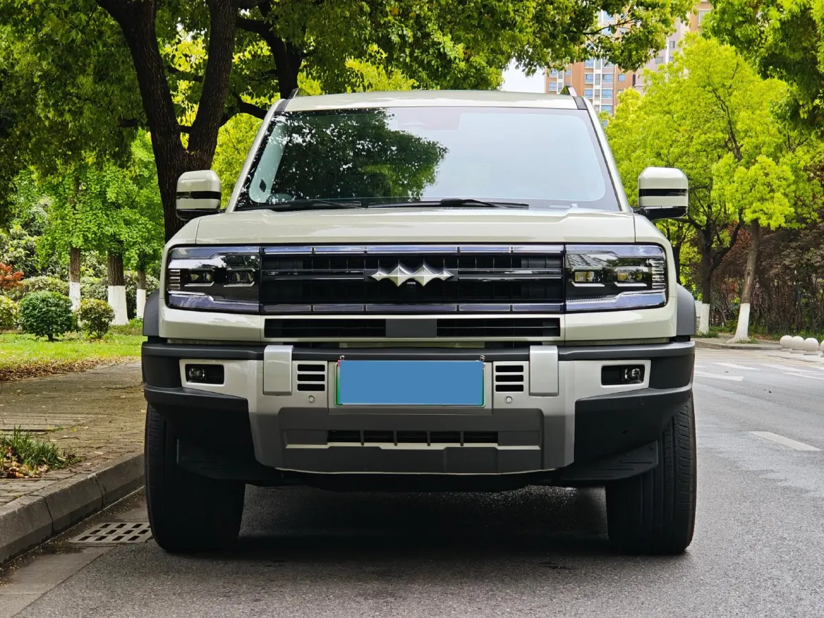 2023 FangChengBao Bao 5 1.5T 194HP L4 E-CVT PHEV 31.8KWH,autocango,china used car exporter,china ev exporter,chinese used car exporter,chinese used ev exporter