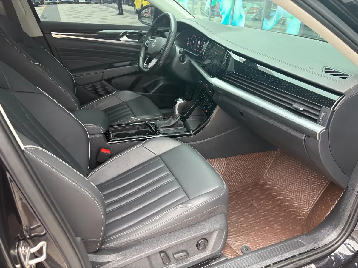 2023 Volkswagen Passat 2.0T 186HP L4 7DCT,autocango,china used car exporter,china ev exporter,chinese used car exporter,chinese used ev exporter