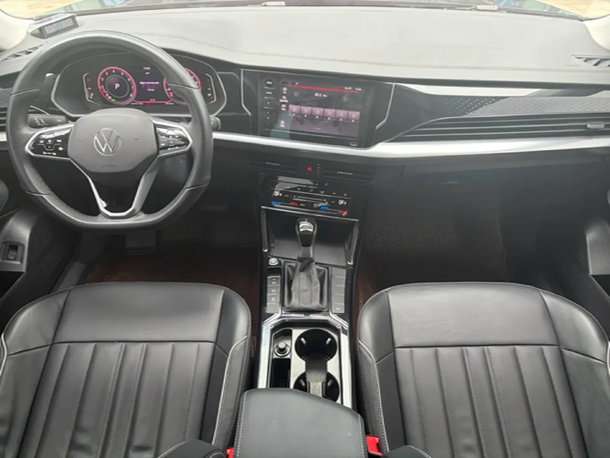 2023 Volkswagen Passat 2.0T 186HP L4 7DCT,autocango,china used car exporter,china ev exporter,chinese used car exporter,chinese used ev exporter