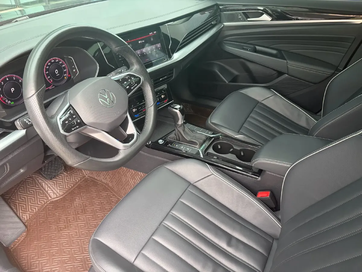 2023 Volkswagen Passat 2.0T 186HP L4 7DCT,autocango,china used car exporter,china ev exporter,chinese used car exporter,chinese used ev exporter