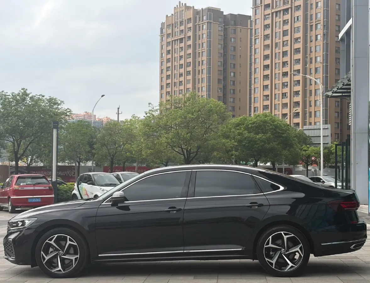 2023 Volkswagen Passat 2.0T 186HP L4 7DCT,autocango,china used car exporter,china ev exporter,chinese used car exporter,chinese used ev exporter
