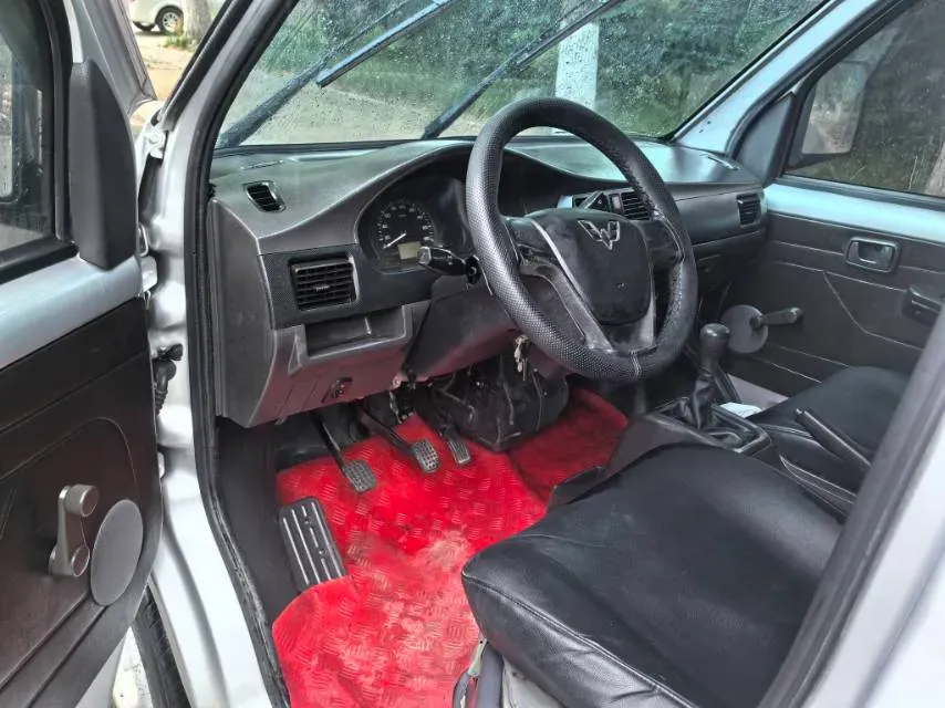 2019 WuLing RongGuang Mini Truck 1.5L 107HP L4 5MT,autocango,china used car exporter,china ev exporter,chinese used car exporter,chinese used ev exporter