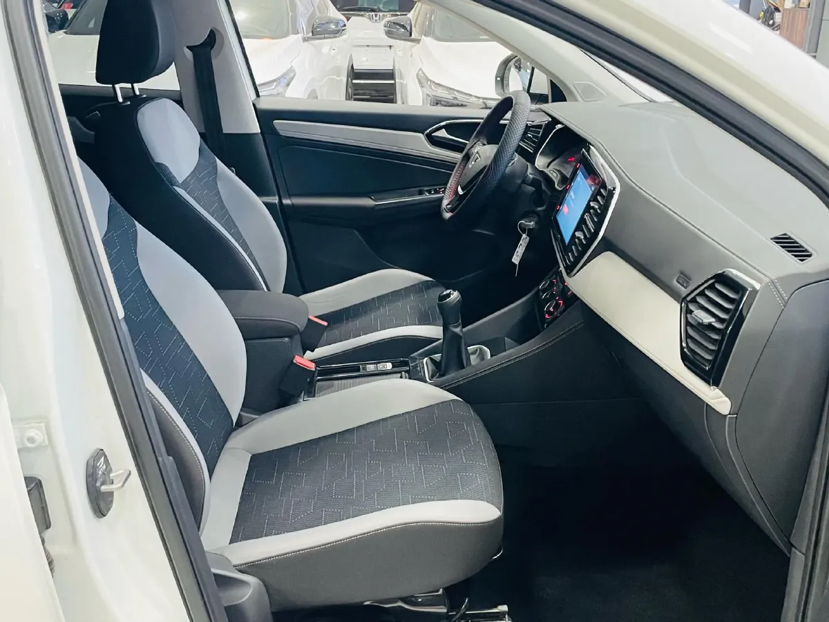 2024 Jetta VS5 1.4T 150HP L4 5MT,autocango,china used car exporter,china ev exporter,chinese used car exporter,chinese used ev exporter