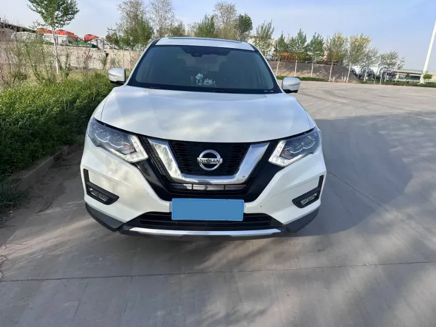 2022 Nissan X-Trail 2.0L 151HP L4 CVT,autocango,china used car exporter,china ev exporter,chinese used car exporter,chinese used ev exporter