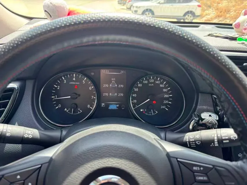 2022 Nissan X-Trail 2.0L 151HP L4 CVT,autocango,china used car exporter,china ev exporter,chinese used car exporter,chinese used ev exporter