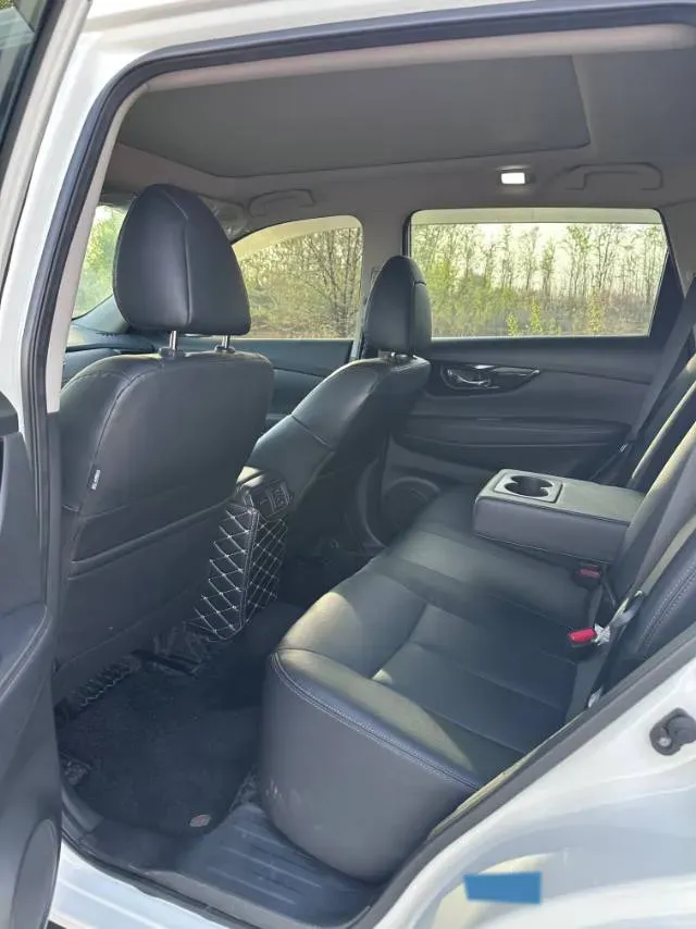 2022 Nissan X-Trail 2.0L 151HP L4 CVT,autocango,china used car exporter,china ev exporter,chinese used car exporter,chinese used ev exporter