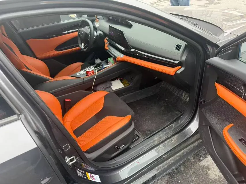 2023 ChangAn UNI-V 1.5T 188HP L4 7DCT,autocango,china used car exporter,china ev exporter,chinese used car exporter,chinese used ev exporter