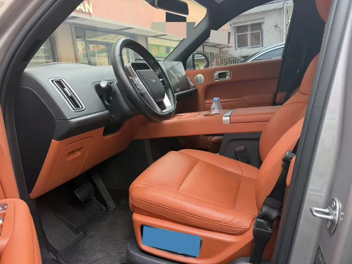 2024 Land Rover Range Rover Evoque 1.5T 200HP L3 8AT PHEV 15.5KWH,autocango,china used car exporter,china ev exporter,chinese used car exporter,chinese used ev exporter