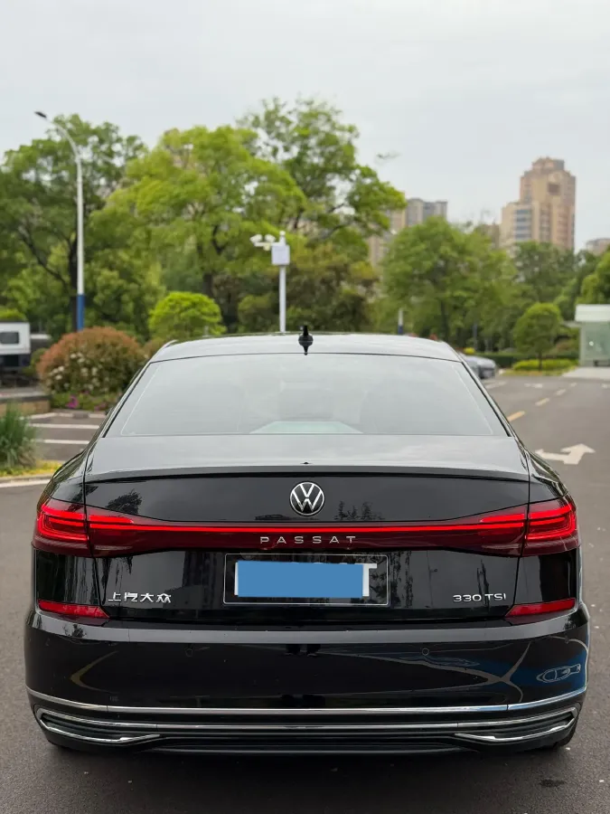 2021 Volkswagen Passat 2.0T 186HP L4 7DCT,autocango,china used car exporter,china ev exporter,chinese used car exporter,chinese used ev exporter