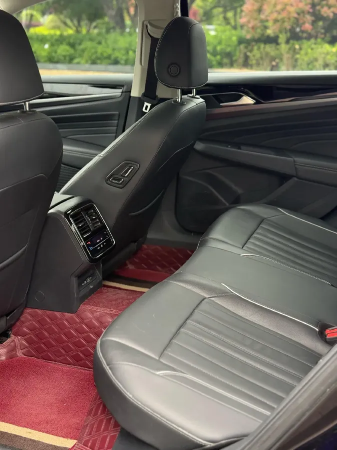 2021 Volkswagen Passat 2.0T 186HP L4 7DCT,autocango,china used car exporter,china ev exporter,chinese used car exporter,chinese used ev exporter