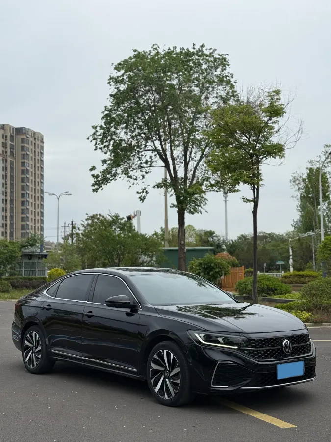 2021 Volkswagen Passat 2.0T 186HP L4 7DCT,autocango,china used car exporter,china ev exporter,chinese used car exporter,chinese used ev exporter